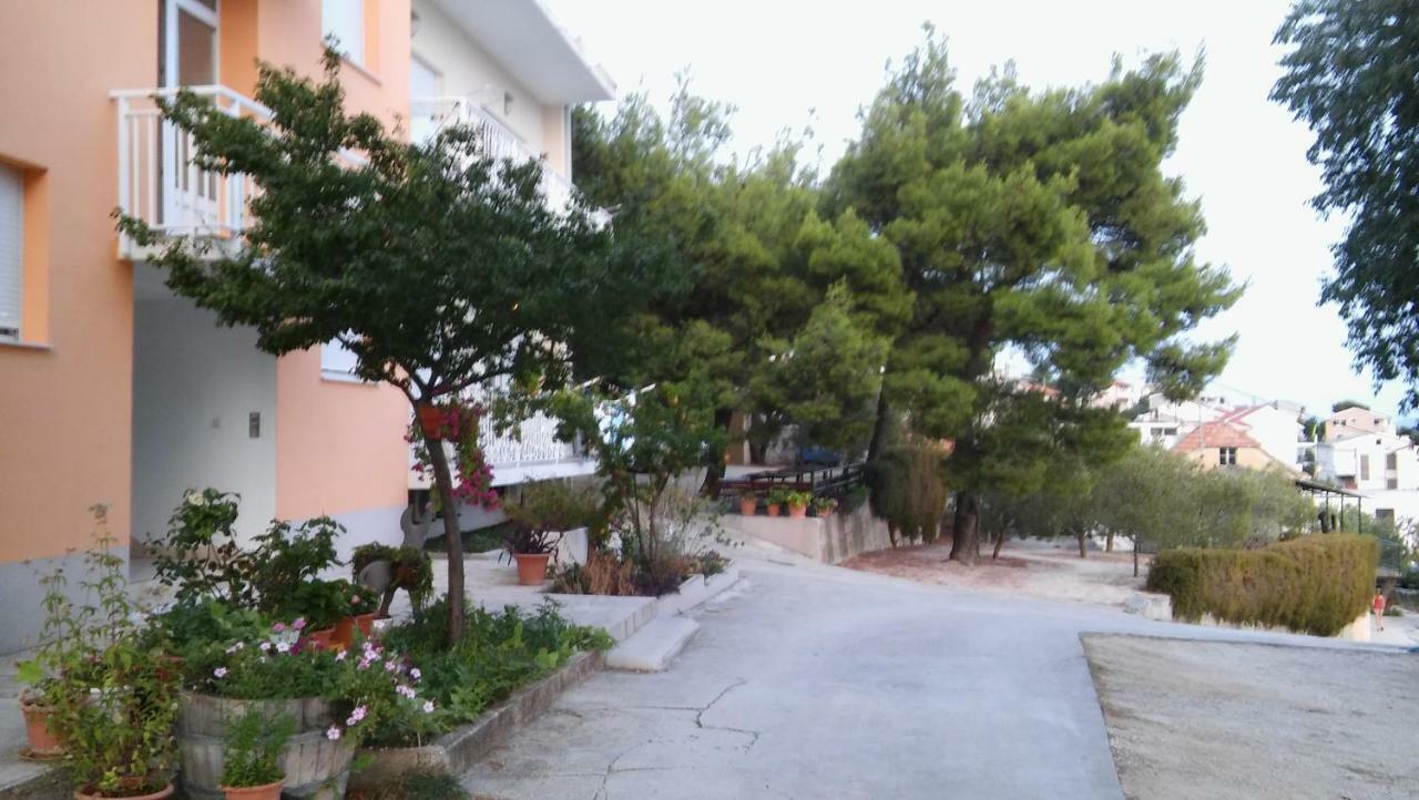 Apartmani Branko Vojnovic オミシュ エクステリア 写真